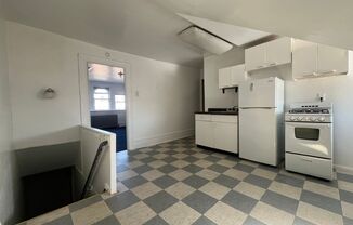 1 bed, 1 bath, $895, Unit Unit 3