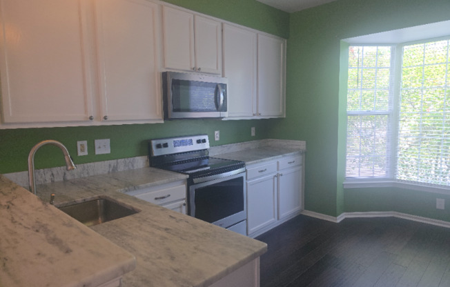 1227 ROCKLAND CT