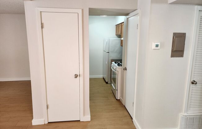 1 bed, 1 bath, 700 sqft, $1,054, Unit ELP2202-144