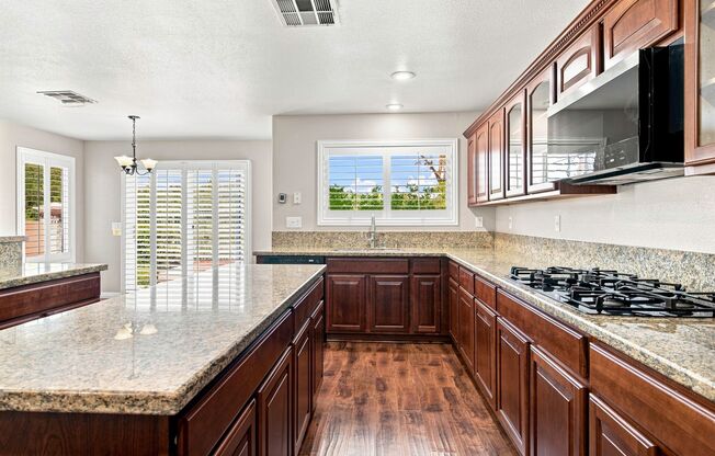 5 beds, 3.5 baths, $3,950