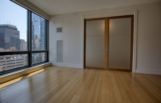 2 beds, 2 baths, 1,291 sqft, $5,750, Unit 1405