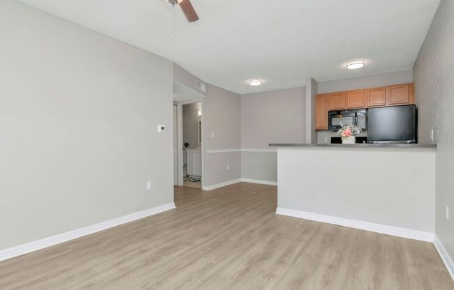 Updated Ground Floor 1BR - Move in Incentives Available