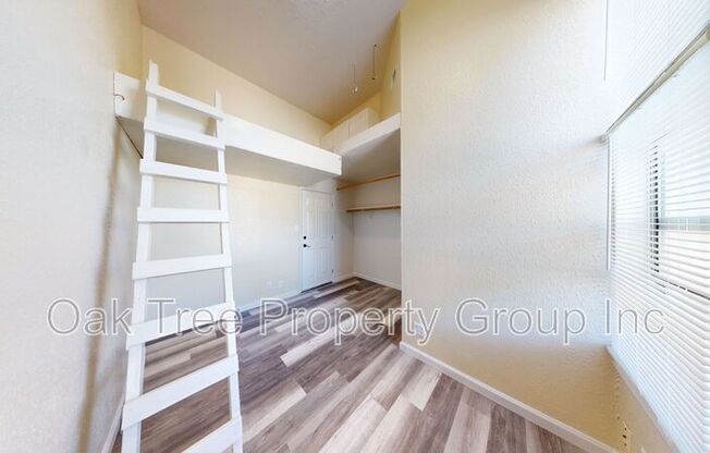 3115 ENCINAL AVE