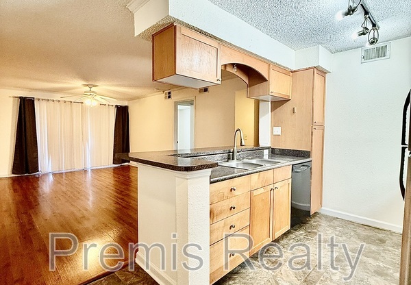 2500 WINDING CRK BLVD