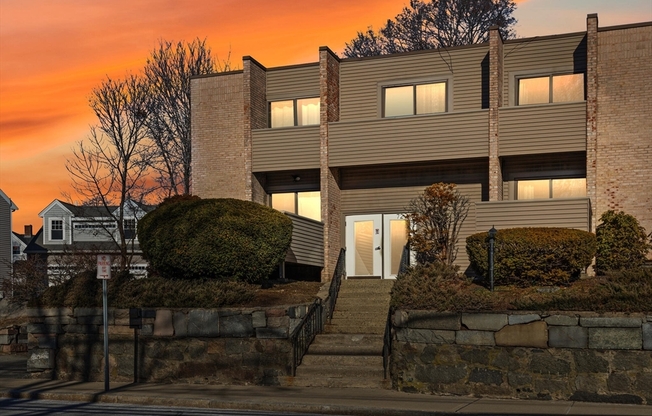 72 CTR ST