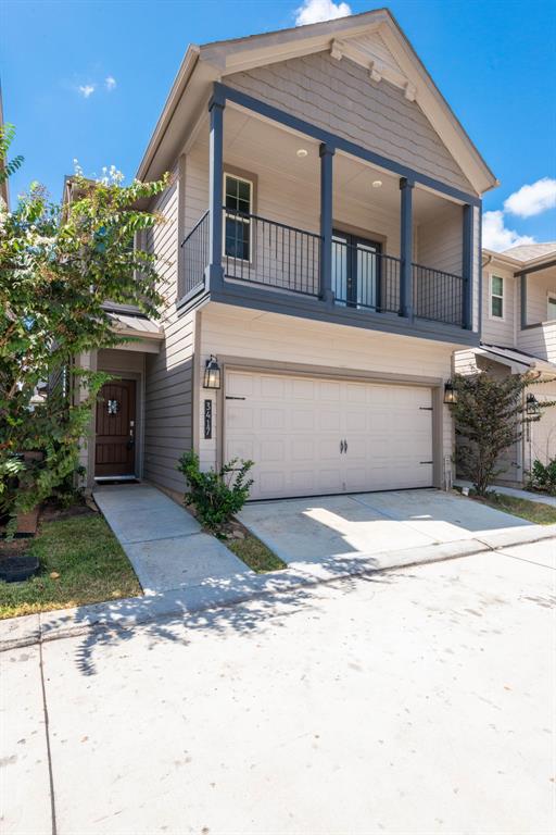 3417 AVONDALE VW DR