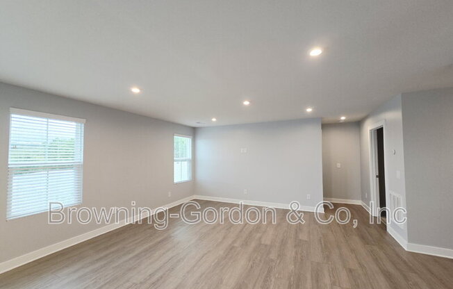 2809 THORNTON GRV BLVD