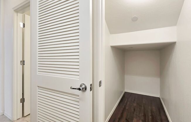 2 beds, 2.5 baths, $1,795, Unit # 1067