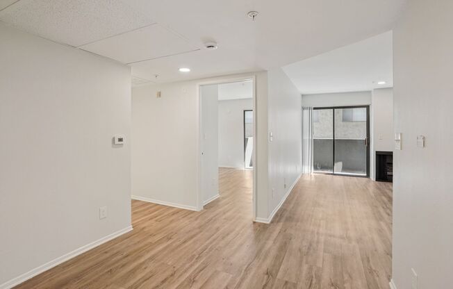 1 bed, 1 bath, 700 sqft, $1,748, Unit 120