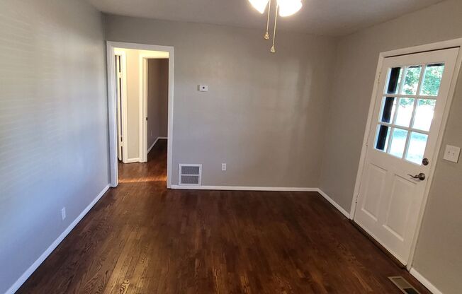 3 beds, 1 bath, $1,550