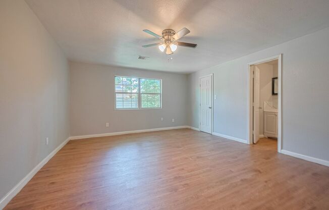 Affordable spacious 5bed/2bath single-family house!