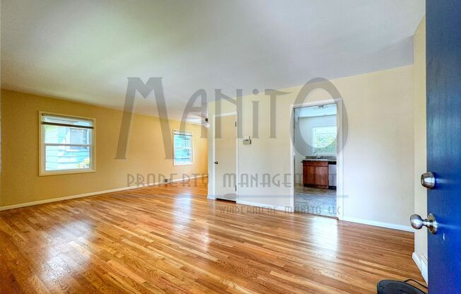 Tranquil Home Steps from Manito Park
