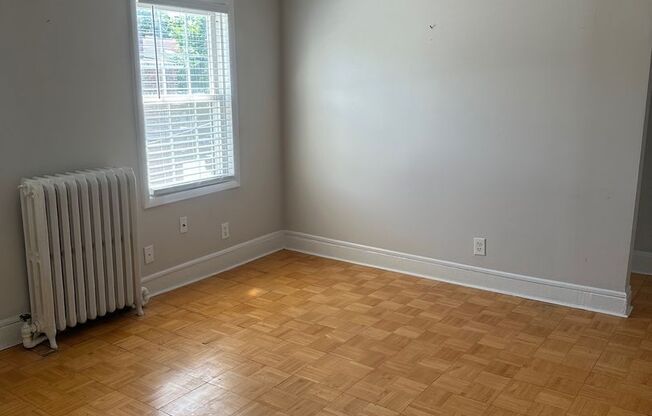 Studio, 1 bath, $1,995