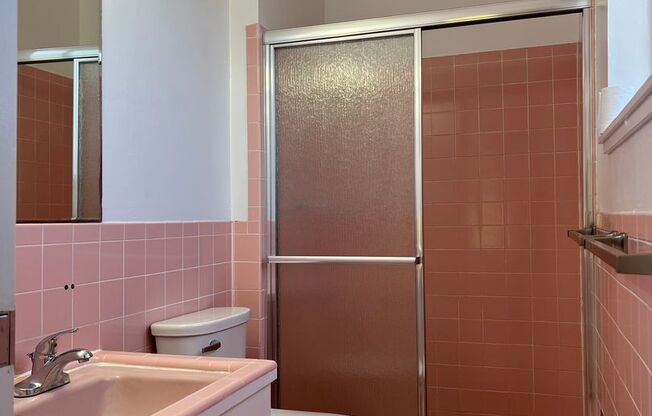 Daly City Home 4Bed 2 Ba