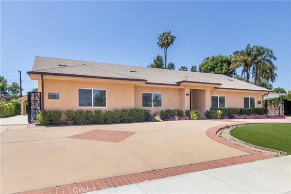 9231 VANALDEN AVE