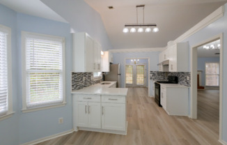 2218 WILLOW CREST CIR