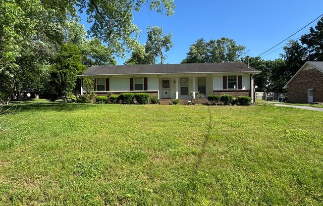 Stunning 3-Bedroom Home in an Amazing Franklin Neighborhood!