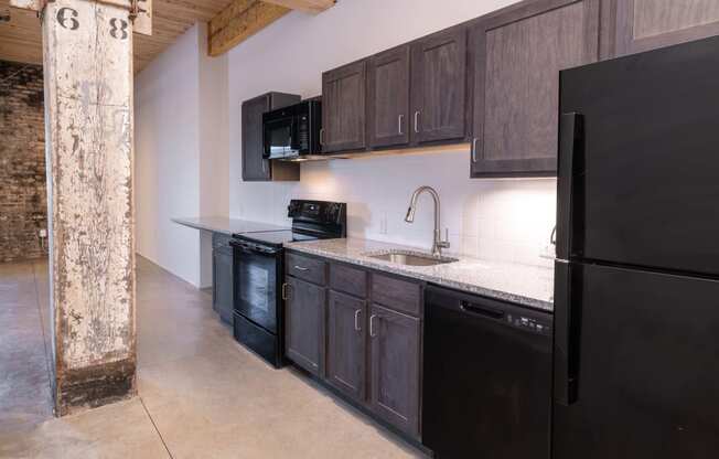 OUR DOWNTOWN MEMPHIS APARTMENTS