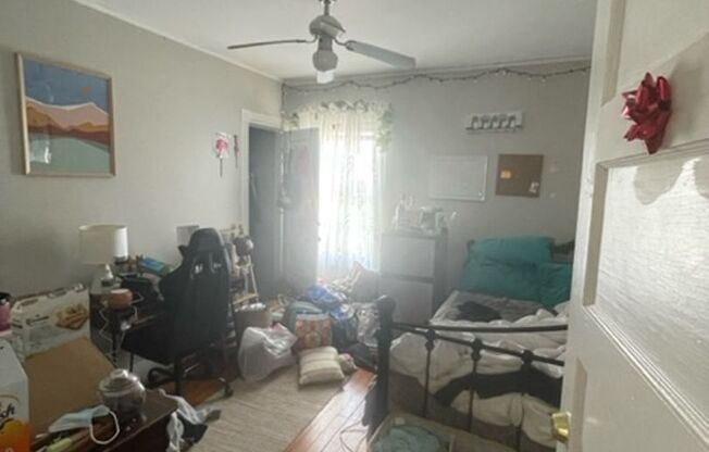 5 beds, 2 baths, $3,250, Unit 624 Smith #3