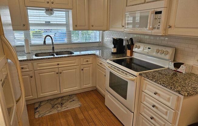 Beautiful 1 bedroom 1 bath furnished Manufactured home for rent in Regency Cove, a 55+ gated community.