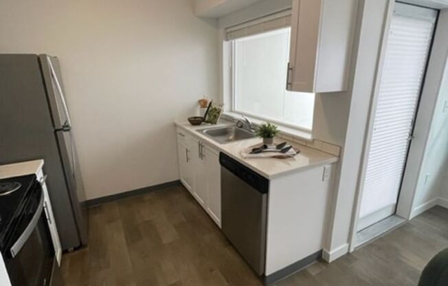 1 bed, 1 bath, 550 sqft, $1,449, Unit 306