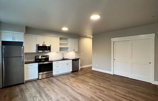 1 bed, 1 bath, $1,445, Unit 103