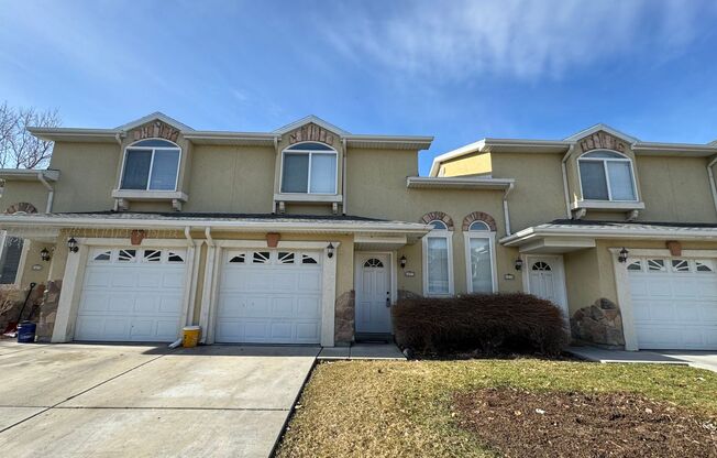 3 Bedroom 2.5 Bath in West Jordan!
