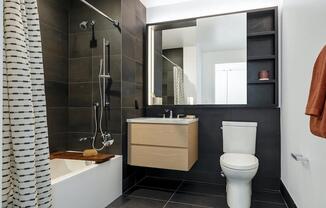 1 bed, 1 bath, $4,800, Unit 2PH1P