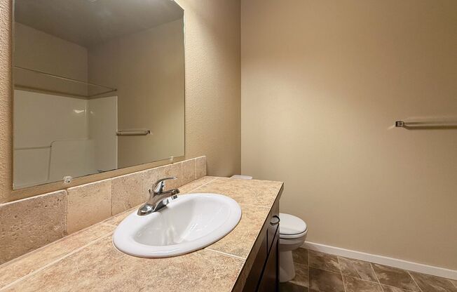 2 beds, 2 baths, 1,090 sqft, $1,600, Unit 523-06