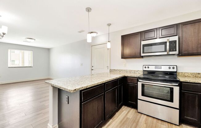 1 bed, 1 bath, 585 sqft, $900, Unit B238