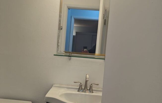 1 bed, 1 bath, 675 sqft, $1,650, Unit 103