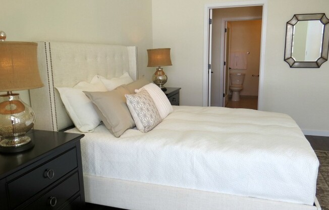 1 bed, 1 bath, 770 sqft, $1,745, Unit 212