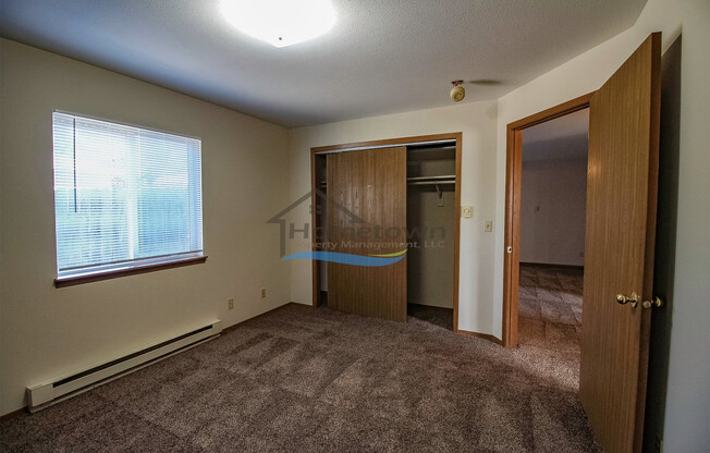 2 beds, 1 bath, 960 sqft, $1,200, Unit H2