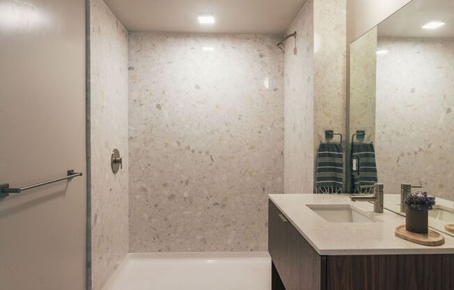 1 bed, 1 bath, 725 sqft, $3,695, Unit 502