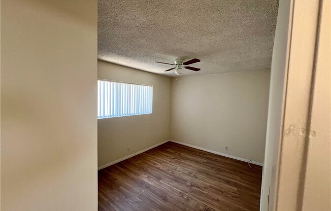 2 beds, 1 bath, 885 sqft, $2,950, Unit 1/2