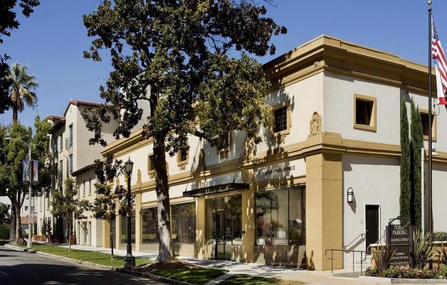 Trio Luxury Apartments in Pasadena, CA