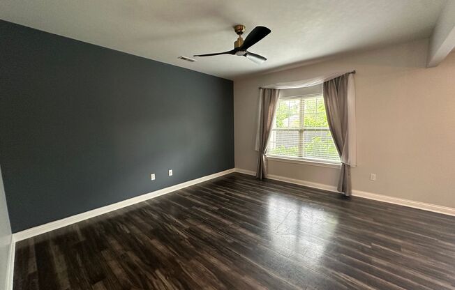 New Albany Townhome - 3BR/2.5BA w/Garage for RENT!