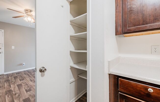 2 beds, 1 bath, 987 sqft, $1,399, Unit 2288-02