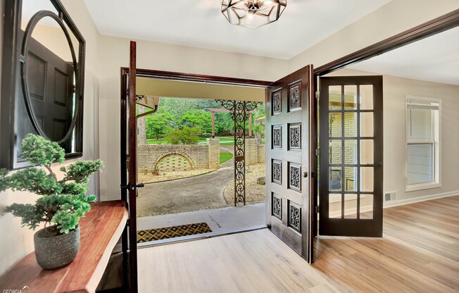 213 OAKMOUNT DR