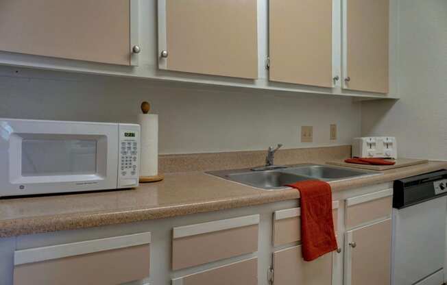 Kitchen at The View At Catalina Apartments in Tucson, AZ