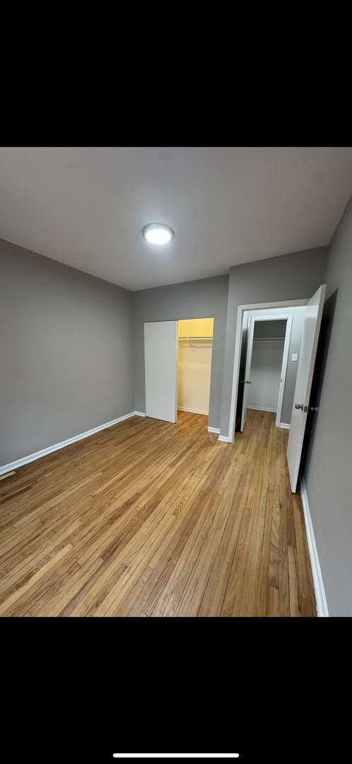 3 beds, 1 bath, $2,249, Unit 228-3E