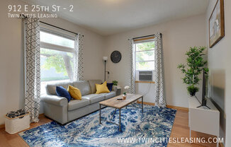 912 E 25 ST