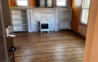 1021 CHESTNUT AVE