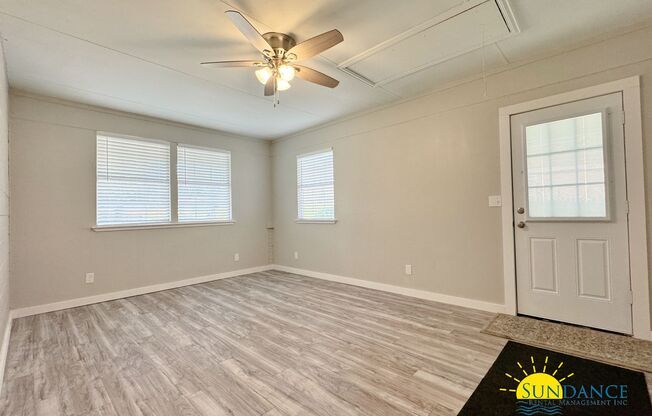 Renovated 3 Bedroom Home in Fort Walton Beach!