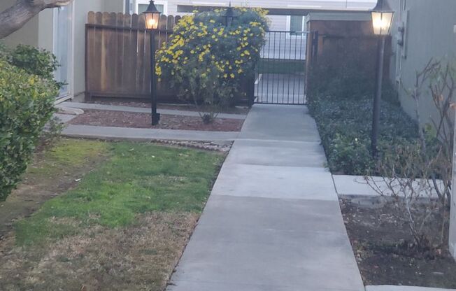 S140 - Rose Garden Apartments