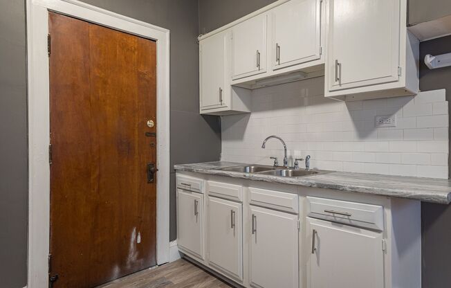 Now available! New 2 Bedroom Fully Renovated