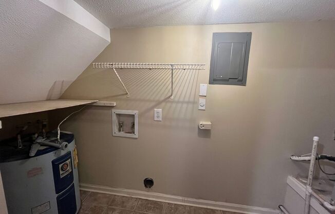 1 bed, 1 bath, 672 sqft, $1,215