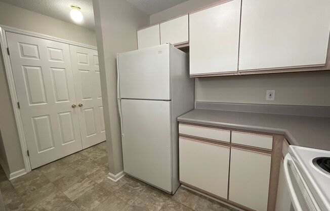 1 bed, 1 bath, 765 sqft, $1,125, Unit 2748-9
