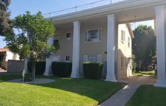 814 S VERDUGO RD