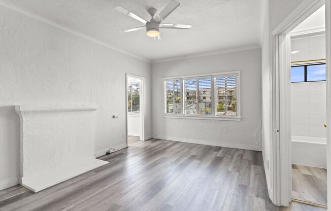 608 W 6th Street